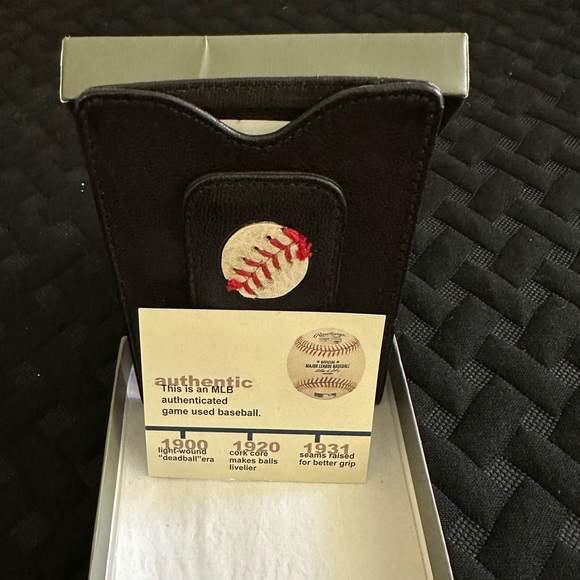 Brand new, Tokens & Icons Red Sox MLB Game Used Baseball Money Clip Wallet - Picture 4 of 5